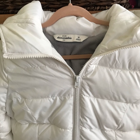 Abercrombie Girls Medium Cream/White Puffer Coat - Picture 3 of 13